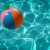 Pływanie a cellulit: czy regularne treningi w wodzie mogą pomóc w redukcji pomarańczowej skórki?